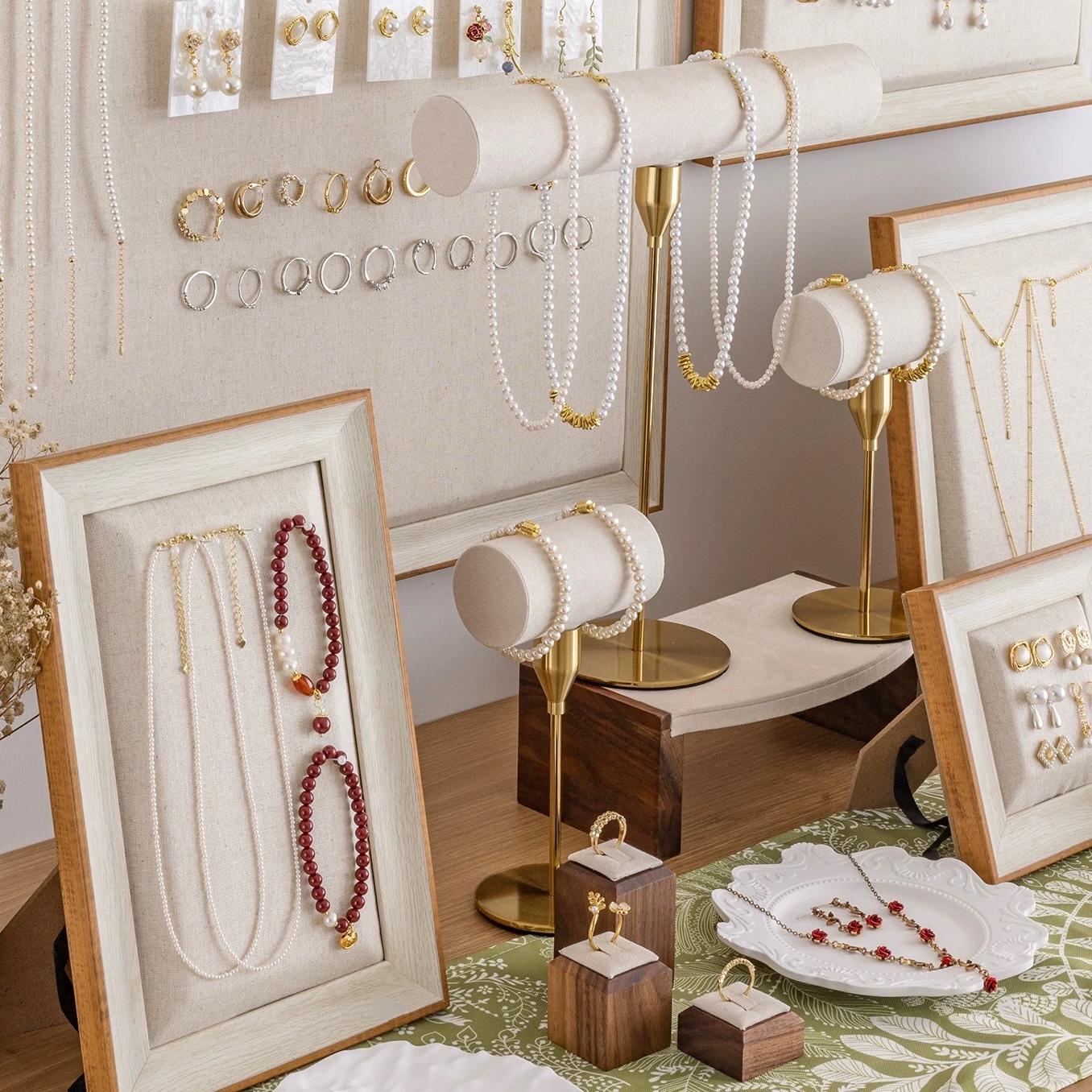 Baroque Jewelry Holder Set: Gold Linen Necklace & Bracelet Organizer