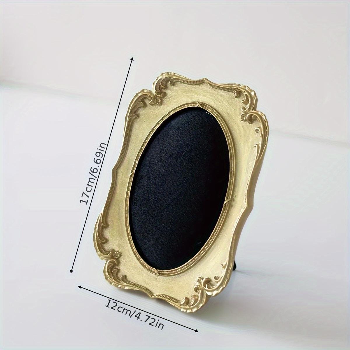 Baroque Gold Jewelry Holder: Velvet Lined Necklace & Ring Display