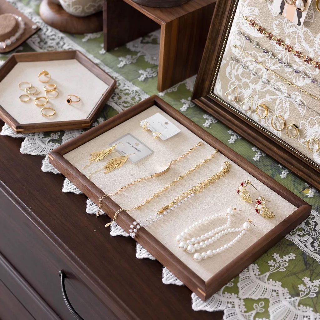 Baroque Lace Jewelry Display: Wood Frame Necklace & Ring Holder