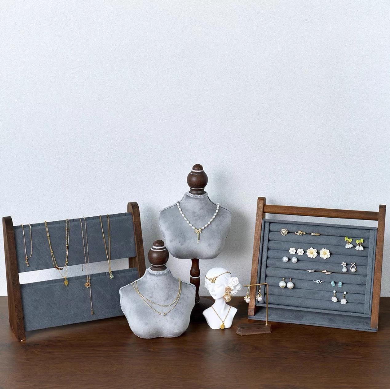 Blue Baroque Velvet Jewelry Holder: Necklace, Ring & Earring Display
