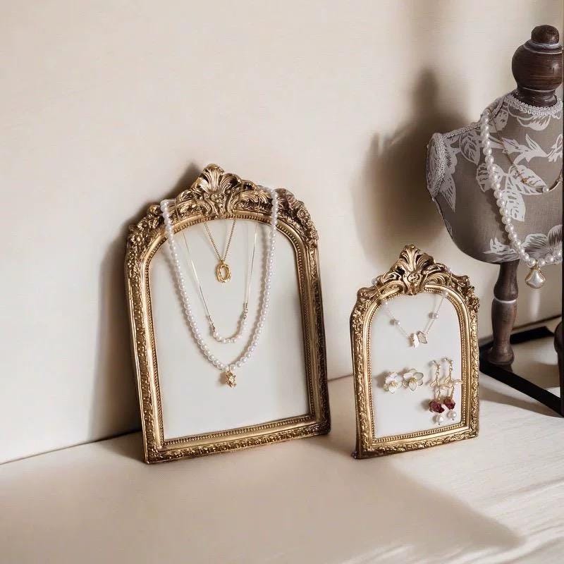 Baroque Jewelry Holder: Vintage Gold Frame & Velvet Lining