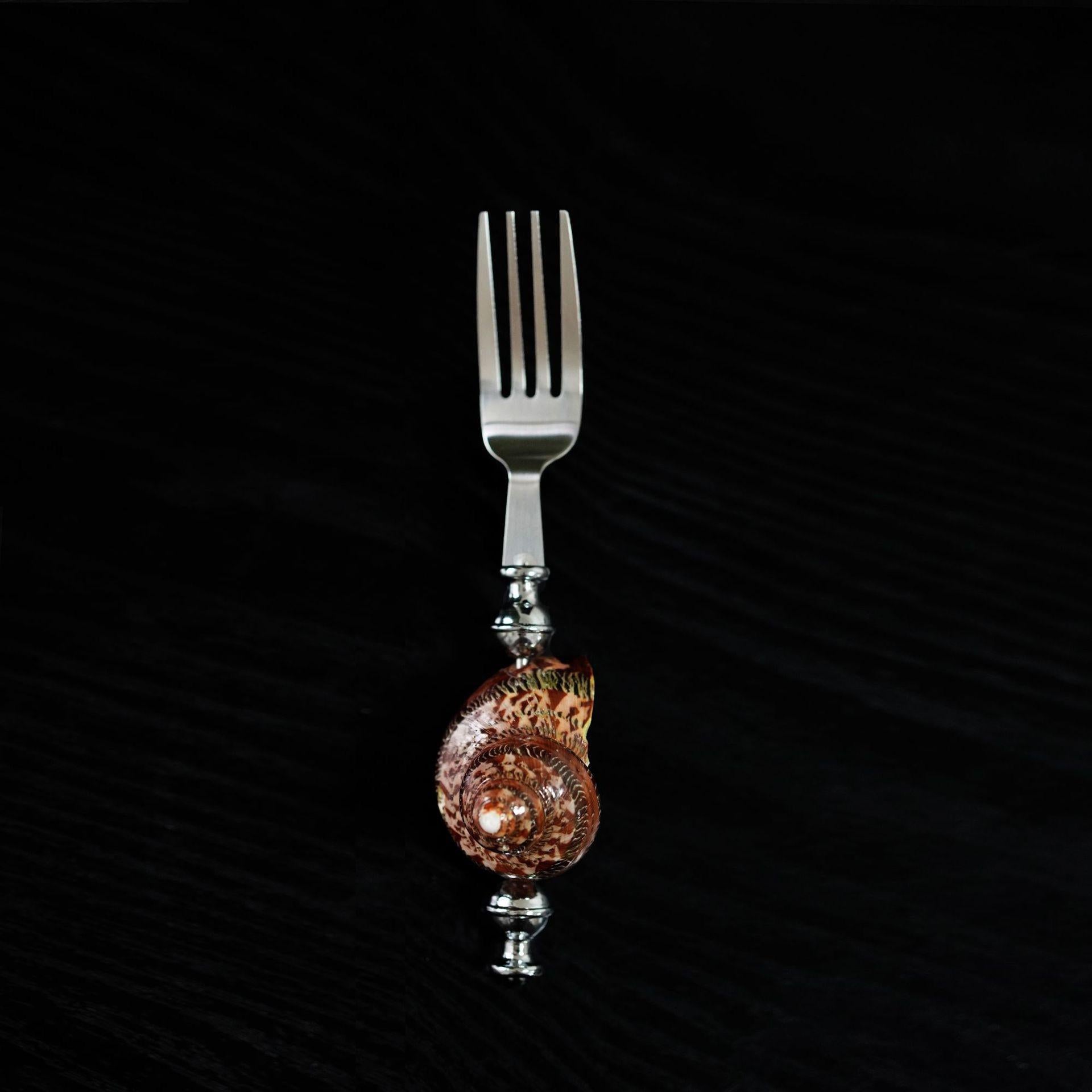 Handmade Conch Shell Flatware Set: Natural Coastal Dining Utensils