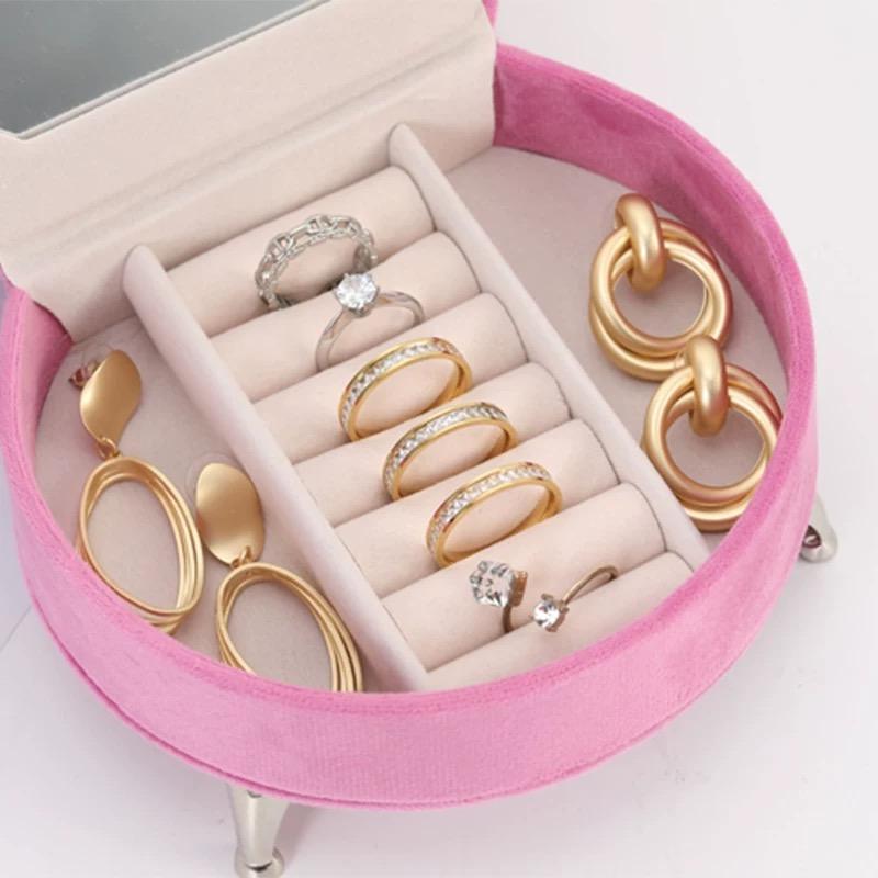 Miniature Pink Velvet Jewelry Sofa: Barbiecore Ring & Earring Holder