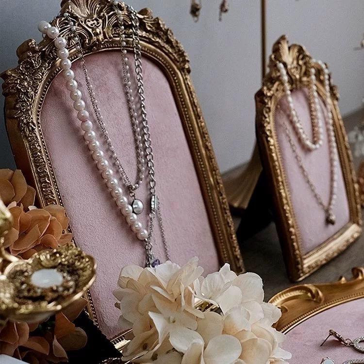 Baroque Jewelry Holder: Vintage Gold Frame & Velvet Lining