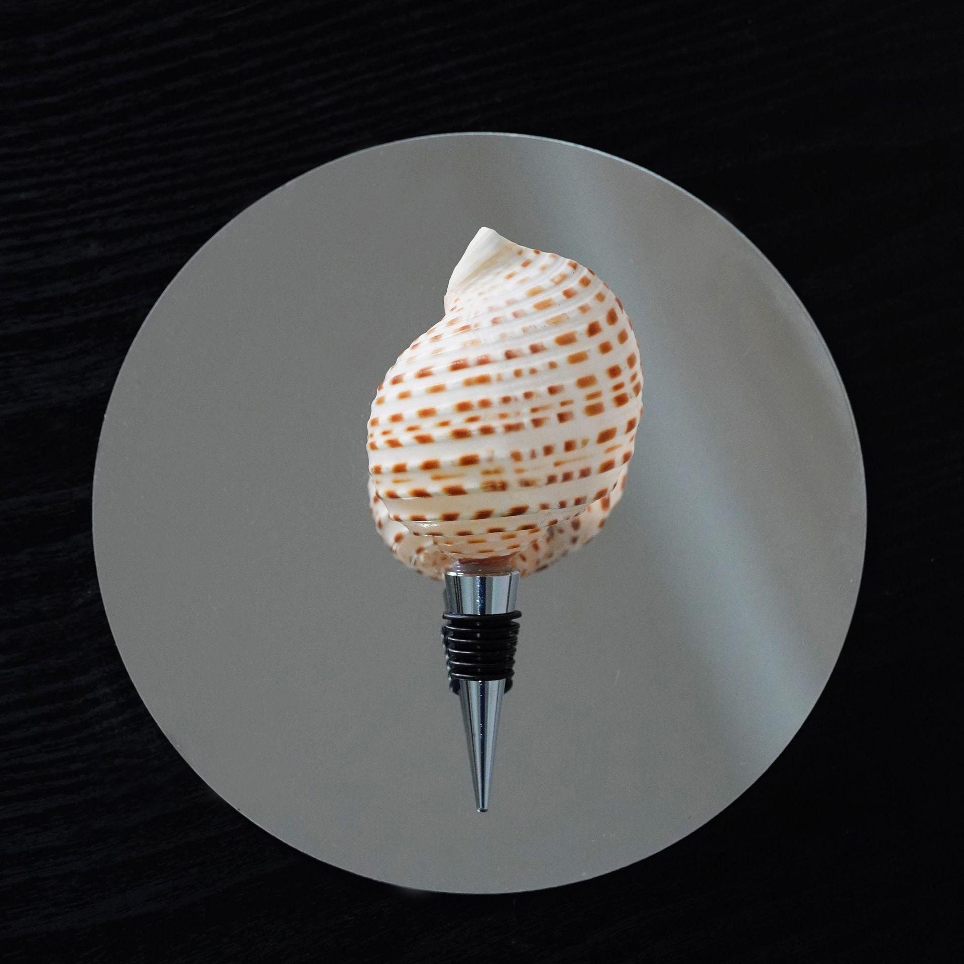 Seashell Wine Stopper: Coastal Bar Decor, Unique Wine Lover Gift