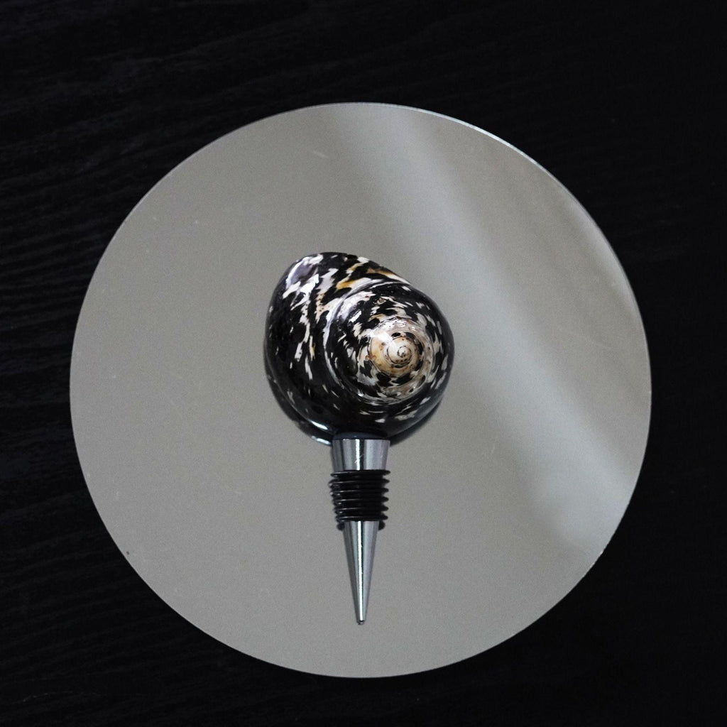 Seashell Wine Stopper: Coastal Bar Decor, Unique Wine Lover Gift