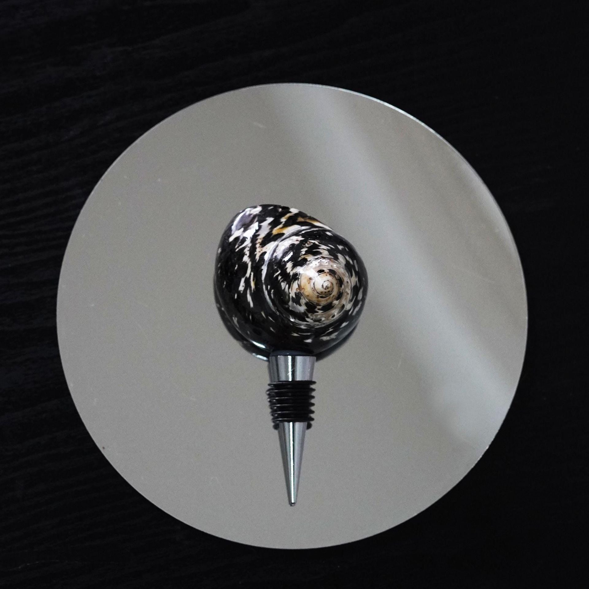 Seashell Wine Stopper: Coastal Bar Decor, Unique Wine Lover Gift