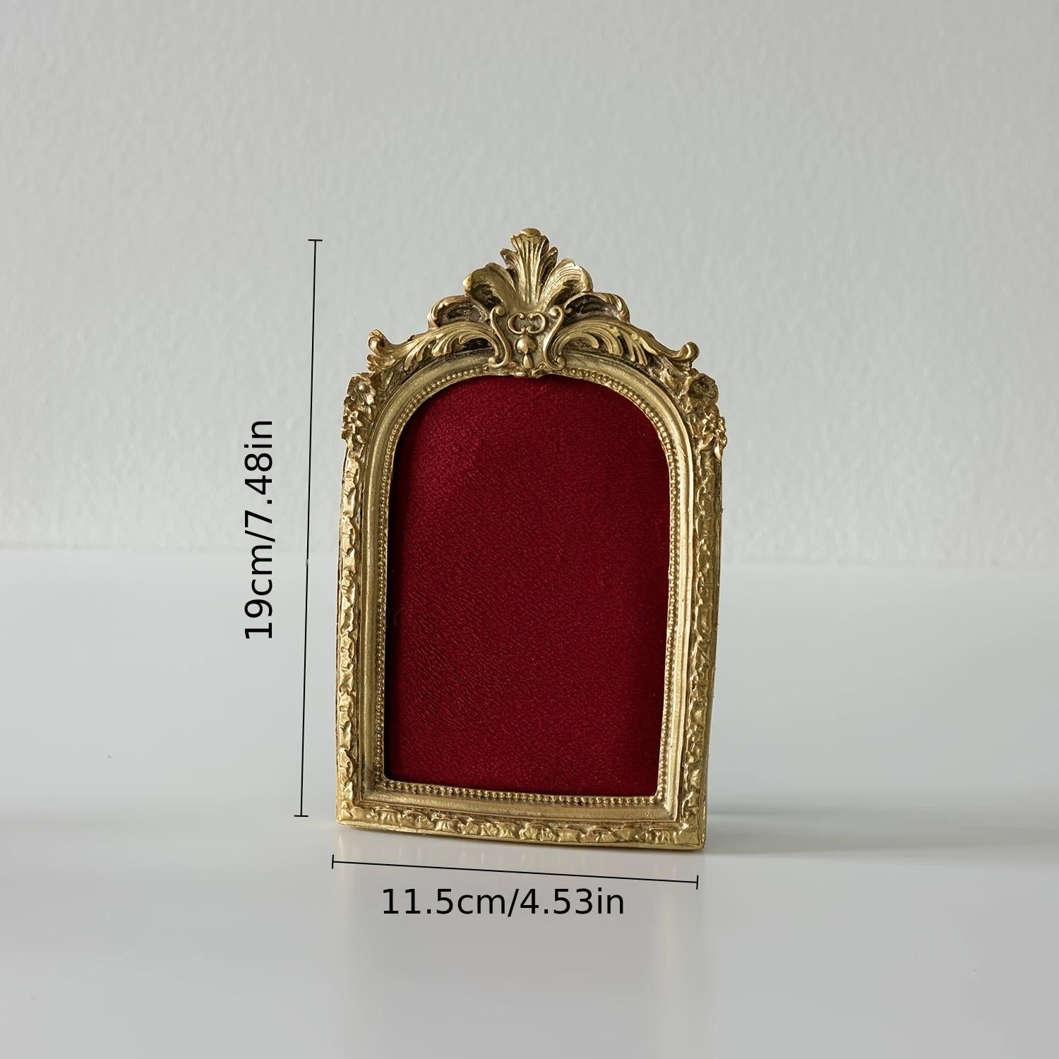 Baroque Gold Frarmed Jewelry Display Stand: Elegant Necklace & Earring Holder