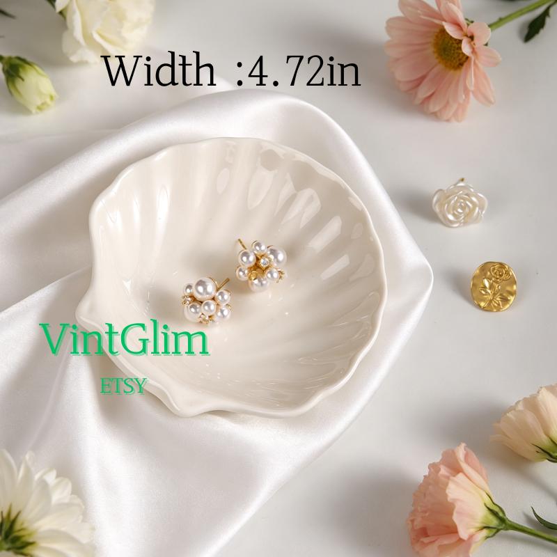 Seashell Jewelry Dish: Minimalist Trinket Tray for Earrings, Rings & Flat Lay Photo Prop