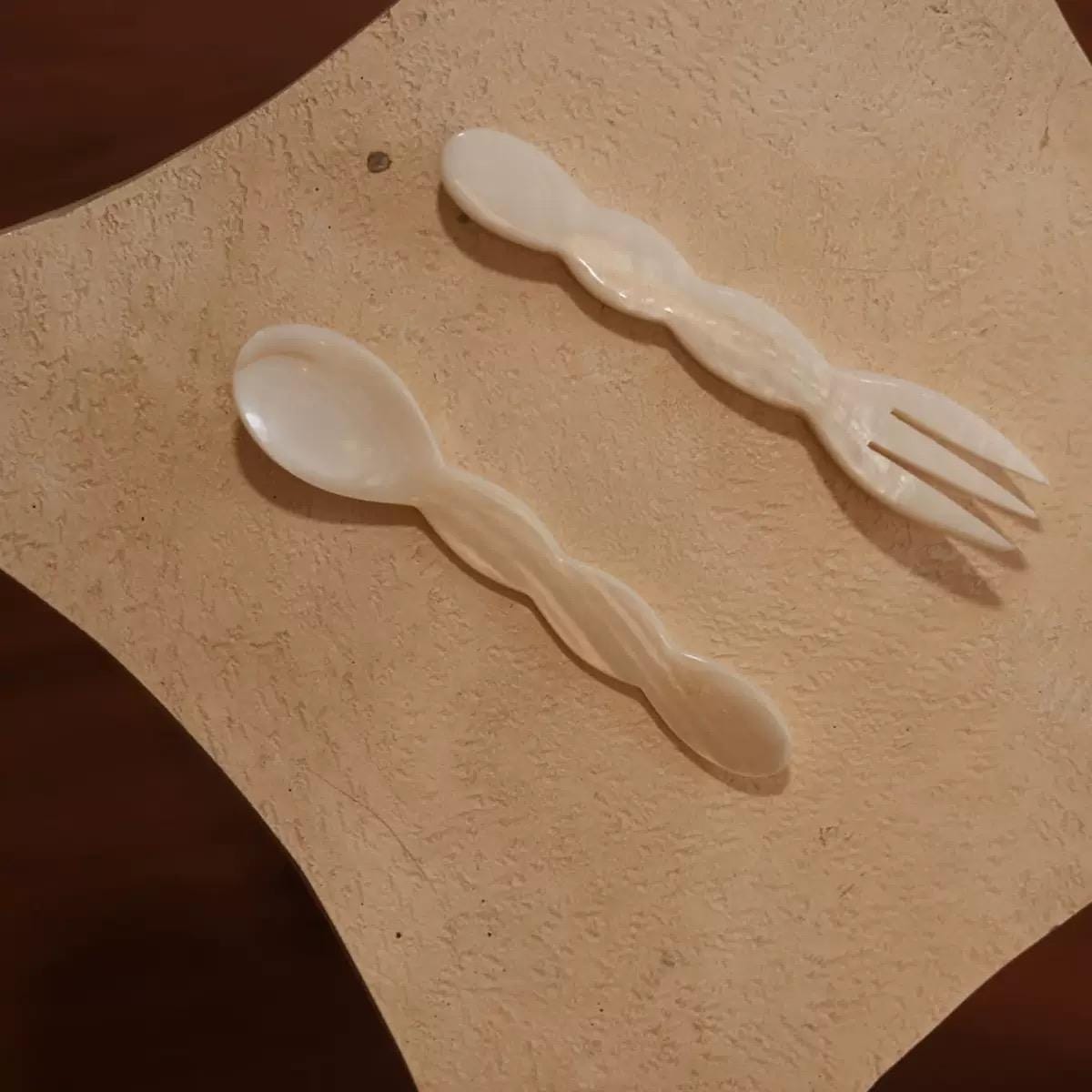 Natural Shell Dessert Fork & Spoon Set: Coastal Home Decor